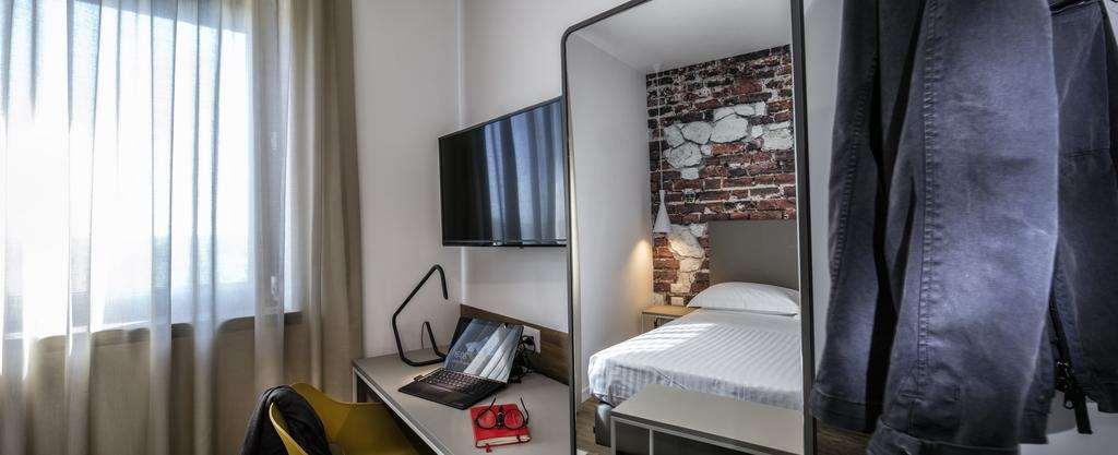 Hotel Corsi - Fiumicino Zimmer foto